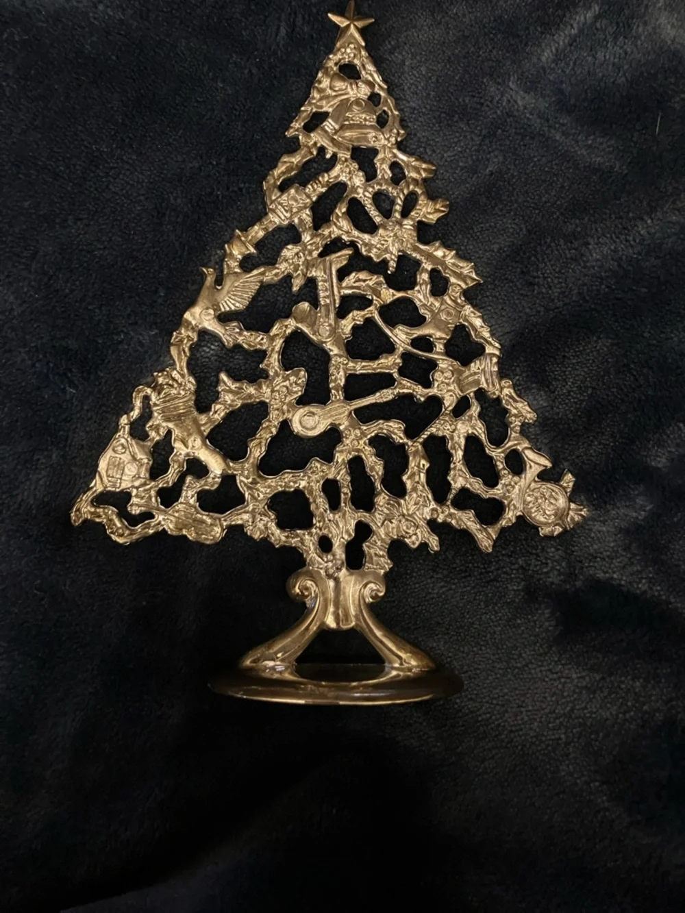 Silver Plated Christmas Tree Holiday Decor Standing with Velvet Base‎ 7”